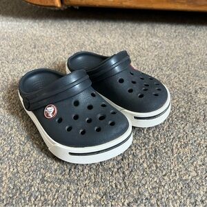 Toddler boys Crocs shoes sandals Black  White size 8 9 water shoes Unisex Mint